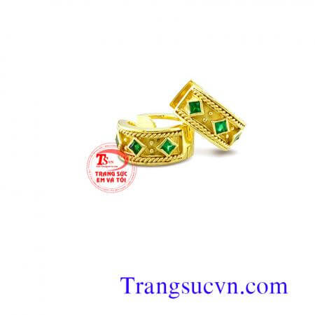 Khuyên vàng tây emerald to