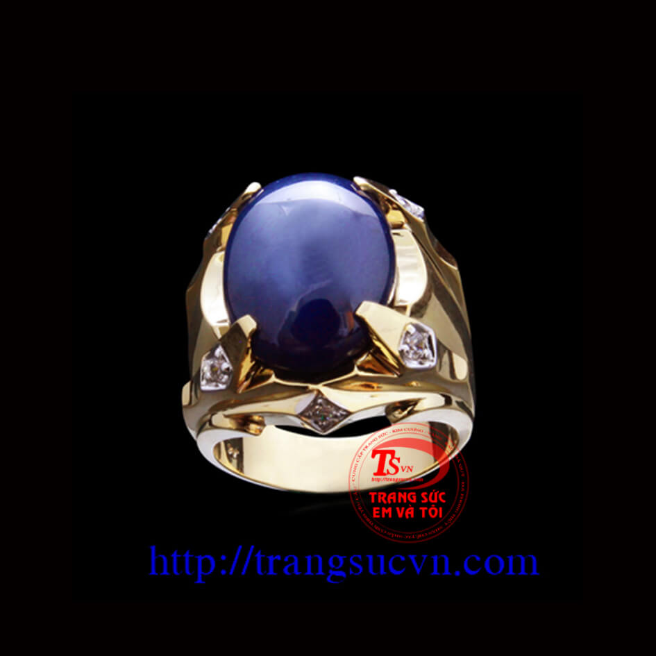 Nhẫn nam đá saphir Với chiếc Nhẫn nam đá saphir thiên nhiên cùng vàng tây theo tiêu chuẩn quốc tế với độ bóng cao,đá quý saphir vàng tây cho nam đẹp