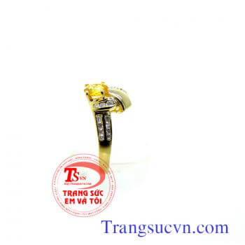 Nhẫn vàng nữ saphir vàng
