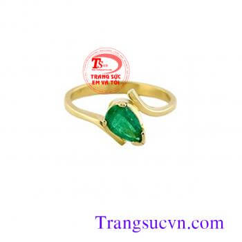 nhan,nu, emerald,nhan nu vang,nhan nu dep,vang tay,ý 18k,nhẫn dá quý