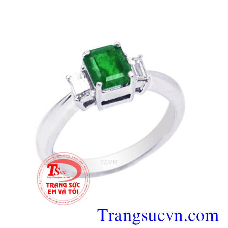 Nhẫn nữ vàng trắng emerald kiêu sa