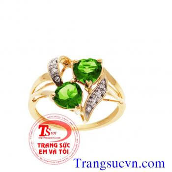 Nhẫn nữ gắn đá Peridot