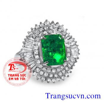 Nhẫn vàng trắng đá emerald