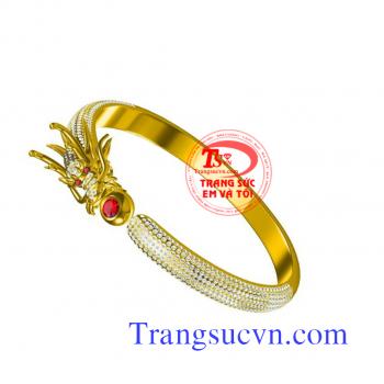 Bạn có thể làm vòng tay rồng vàng 18k gắn kim cương thiên nhiên