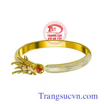 Bạn có thể làm vòng tay rồng vàng 18k gắn kim cương thiên nhiên
