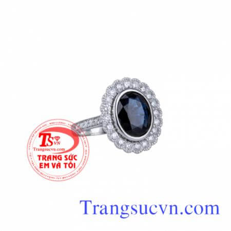 Bộ trang sức đá quý saphir thiên nhiên, hợp thời trang.