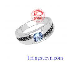Nhẫn nam vàng trắng đá xanh đen