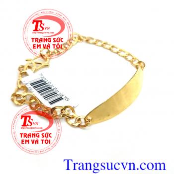 Lắc trẻ em vàng khắc tên theo yêu câu của bạn.sản phẩm danh cho em bé từ  tháng tuối đến 2 tuổi đeo tay hoặc đeo chân làm ngày đầy tháng