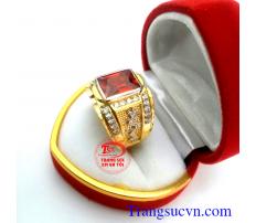 Nhẫn nam vàng đá màu đỏ