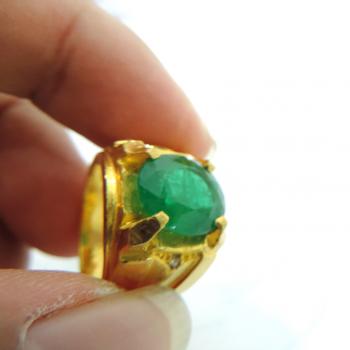 Nhẫn nam emerald vàng ta