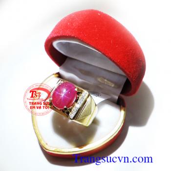Nhẫn ruby sao nam vàng tây với chiếc nhẫn vàng đính đá ruby sao tự nhiên Có giấy kiểm định,bảo hành nhẫn ruby sao 1 năm,có thu mua lại sản phẩm.Nhẫn nam đẹp