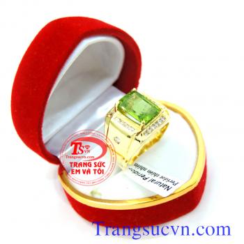 Nhẫn nam mệnh hỏa Peridot thiên nhiên vàng 14k thân nhẫn đẹp,sang trong với chiếc nhẫn nam vàng tây,Kiểm định Có,Bảo hành 1 năm,giao nhẫn tận nơi,nhan nam