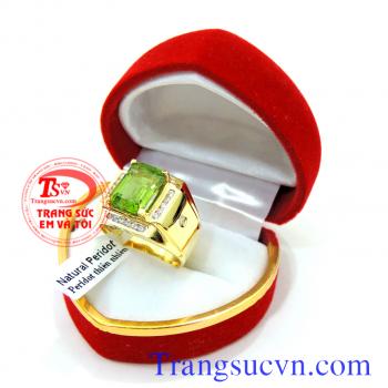 Nhẫn nam mệnh hỏa Peridot thiên nhiên vàng 14k thân nhẫn đẹp,sang trong với chiếc nhẫn nam vàng tây,Kiểm định Có,Bảo hành 1 năm,giao nhẫn tận nơi,nhan nam