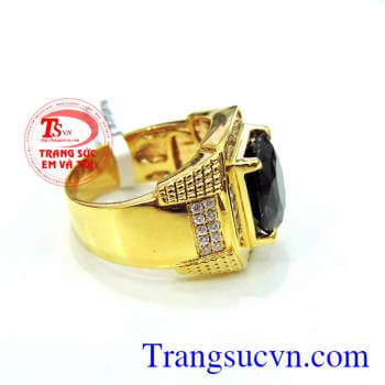 Nhẫn vàng nam sapphire đen thiên nhiên có kiểm định đá và vàng,bảo hành 1 năm,giao nhẫn toàn quốc,đặt nhẫn thiết kế 3D theo yêu cầu,nhẫn nam saphir