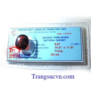 Ngọc hồng lựu Granet Granat hay đá thạch lựu, là một nhóm khoáng vật silicat với công thức hóa học tổng quát là: ... uvariovit với màu sắc của các dạng khoáng vật rất đa dạng (đỏ, đỏ sẫm, hồng, đen, đỏ nâu, da cam, vàng, phớt lục