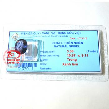 Trang sức Spinel lam một khoáng vật nhôm magie trong nhóm spinel, có công thức hóa học MgAl2O4.phù hợp làm trang sức theo mệnh và giúp chủ nhân được bình tĩnh và có chiều sâu trong suy nghĩ và hành động