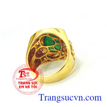 Nhẫn nam emerald và kim cương