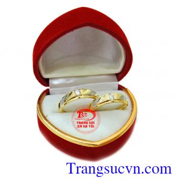 Nhẫn cưới là vật không thể thiếu trong ngày lễ trọng đại. Cặp nhẫn cưới vàng giá rẻ