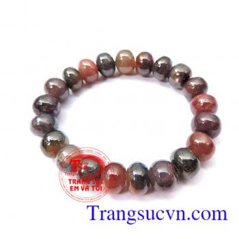 Chuỗi sapphire thiên nhiên   Loại sản phẩm: Vòng tay đá dạng hạt xâu thành chuỗi  Phù hợp với mọi lứa tuổi, hợp thời trang và trang phục  Loại đá: Sapphire thiên nhiên  Màu sắc đá: Tím - hồng - Xám - nâu vàng  Kích thước hat: 10 -11.5 mm  Số lượng hạt: 21