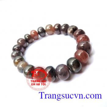 Chuỗi sapphire thiên nhiên   Loại sản phẩm: Vòng tay đá dạng hạt xâu thành chuỗi  Phù hợp với mọi lứa tuổi, hợp thời trang và trang phục  Loại đá: Sapphire thiên nhiên  Màu sắc đá: Tím - hồng - Xám - nâu vàng  Kích thước hat: 10 -11.5 mm  Số lượng hạt: 21