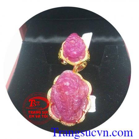 Bộ Mặt và nhẫn ruby thiềm thừ