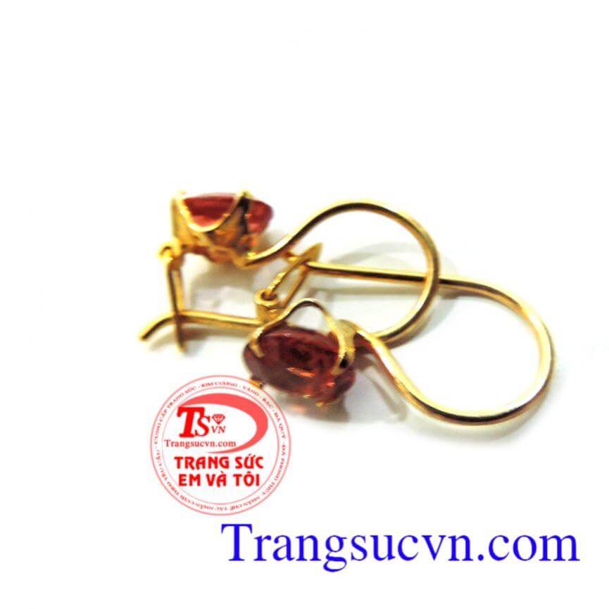 Hoa tai đính đá quý 