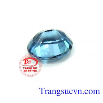Đá topaz tương sinh mệnh Mộc-hợp mệnh Thủy đá có giấy kiểm định kèm theo sản phẩm đảm bảo chất lượng phong thủy và uy tín được người dùng tin dùng bình chọn.Phù hợp làm mặt dây, Phù hợp làm mặt nhẫn nam topaz