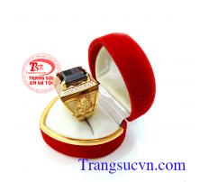 Nhẫn vàng cóc ngậm tiền đá Granet