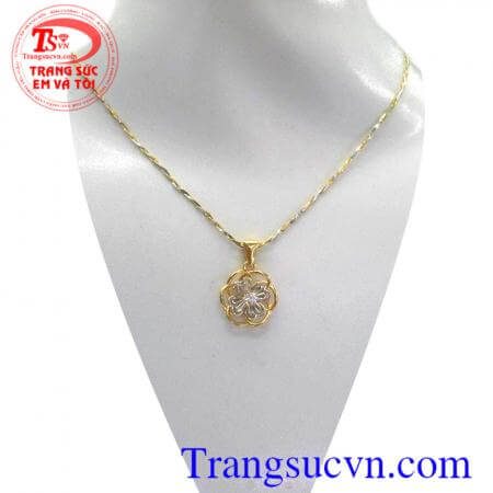 Bộ dây chuyền mặt hoa vàng Bộ trang sức nữ vàng quà tặng cho chị em phụ nữ trong các dịp lễ tết và ngày sinh nhật,ngày kỷ niệm món quà ý nghĩa,dây chuyền và mặt dây chất lượng đảm bảo,Sang trọng và quý phái hợp thời trang