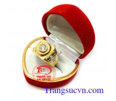 nhan nam đẹp, nhẫn nam vàng tây dành cho nam sang trọng và đẳng cấp phái mạnh mang lại quyền lực chiếc nhẫn và may mắn,hợp thời trang,chất lượng đảm bảo, Uy tín với đánh gia của khách hàng tốt và ưa chuộng sản phẫn nhẫn nam đẹp