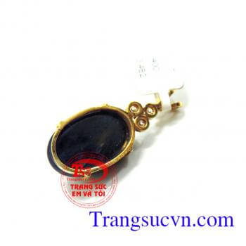 Mặt nữ sapphire đen