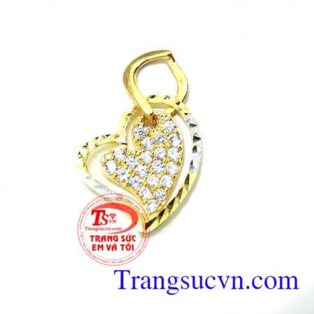 Mặt dây trái tim vàng kết vàng tây dành cho phái đẹp,mặt dây chuyền nữ vàng tây, mặt vàng hợp thời trang và trang phục,kết hợp cùng dây chuyền mảnh làm tôn vinh vẻ đẹp của mặt dây chuyền trái tim
