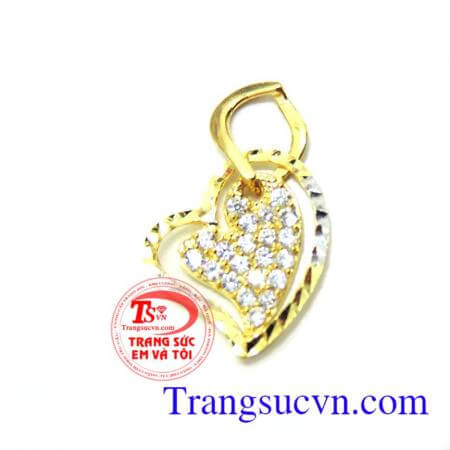 Mặt dây trái tim vàng kết vàng tây dành cho phái đẹp,mặt dây chuyền nữ vàng tây, mặt vàng hợp thời trang và trang phục,kết hợp cùng dây chuyền mảnh làm tôn vinh vẻ đẹp của mặt dây chuyền trái tim
