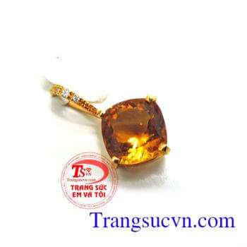 Mặt dây đá Citrine vàng đảm bảo chất lượng hợp thời trang và phong cách quyến rũ may mắn,hợp mệnh,mặt nữ vàng tây Mặt dây chuyền đá Sapphire thiên nhiên
