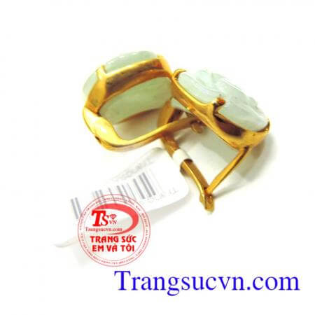 Hoa tai ngọc jadeite  Bán hoa tai jadeite,ngọc cẩm thạch,giá tốt,chất liệu,vàng,đá quý thiên nhiên Năm nay, xu hướng lựa chọn những mẫu hoa tai vàng tây được khá nhiều các bạn nữ lựa chọn bởi vẻ đẹp sang trọng
