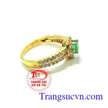 Nhẫn nữ ngọc lục bảo Emerald