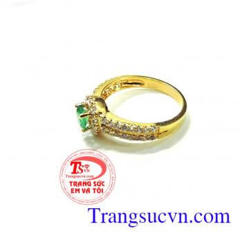 Nhẫn nữ ngọc lục bảo Emerald