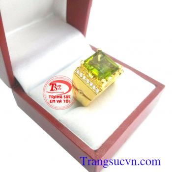 Nhẫn nam peridot vuông