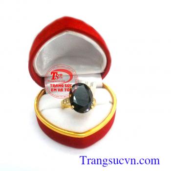 Nhẫn vàng tây nữ đá đen