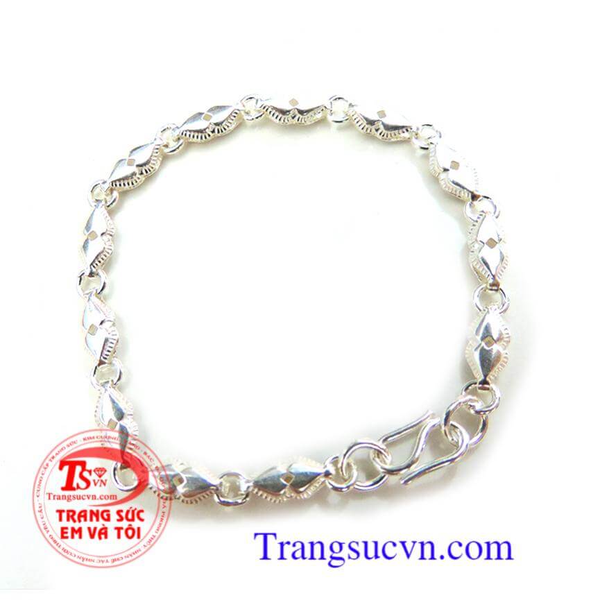 Lắc dành cho trẻ thôi nôi