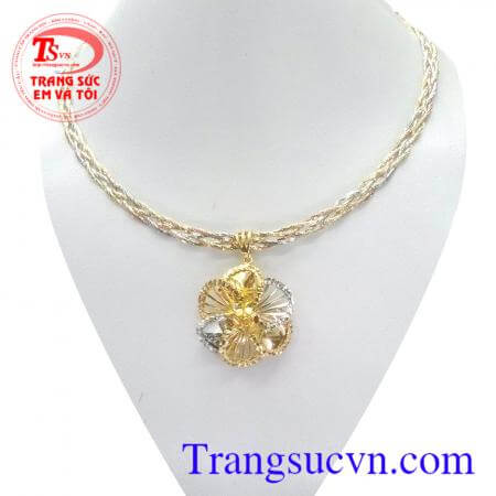 Trang sức vàng bộ nữ là món quà ý nghĩa cho người yêu thương