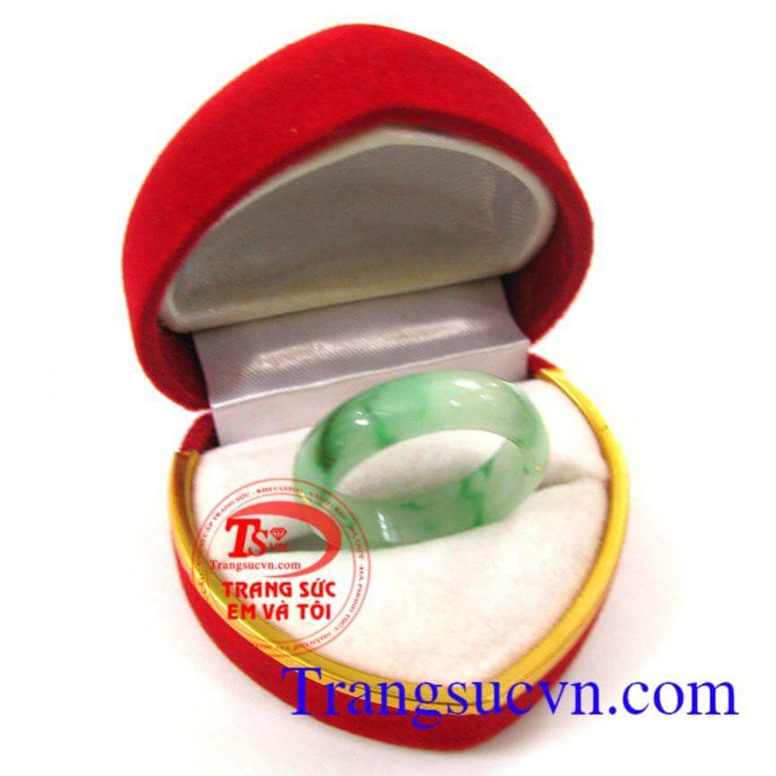 Nhẫn phong thủy nam nữ