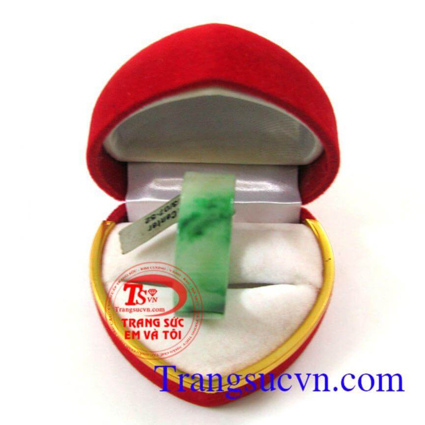 Nhẫn ngón út tinh tế