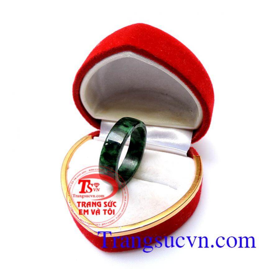 Nhẫn jadeite an nhiên