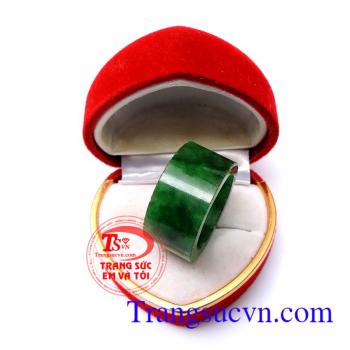 Nhẫn jadeite thiên nhiên lộc phát