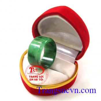 Nhẫn jadeite thiên nhiên an khang