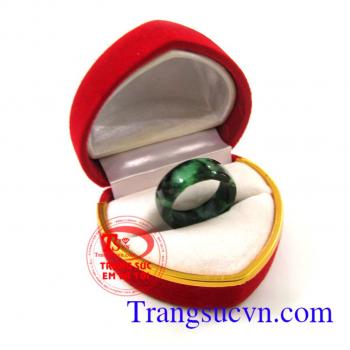 Nhẫn jadeite thiên nhiên đại lộc