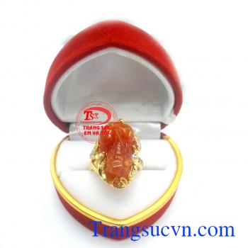 Nhẫn tỳ hưu ngọc đỏ