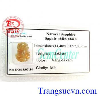 Con tỳ hưu sapphire vàng Từ xa xưa, sapphire đã được coi như biểu tượng của sự thông thái, quyền lực, chiến thắng và sự công bằng. Người ta cho rằng, sapphire làm cho con người trở nên bình tĩnh, chế ngự niềm đam mê và có khả năng ảnh hưởng tới dòng chảy 
