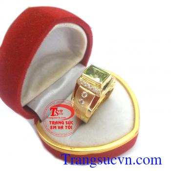 Nhẫn nam peridot mệnh hỏa và mộc